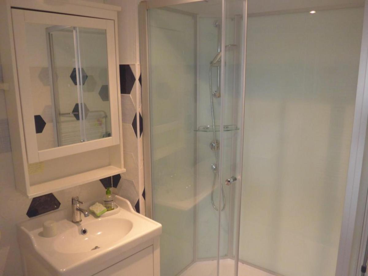 Appartement Cosy En Centre-Ville, Proche Plage, Pour 4 Pers. Avec Cour Privee Et Tout Confort - Fr-1-418-68 Le Palais Luaran gambar
